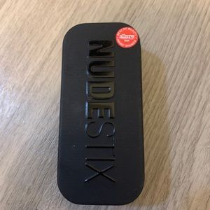 NUDESTIX Matte Bronze in Bondi Bae